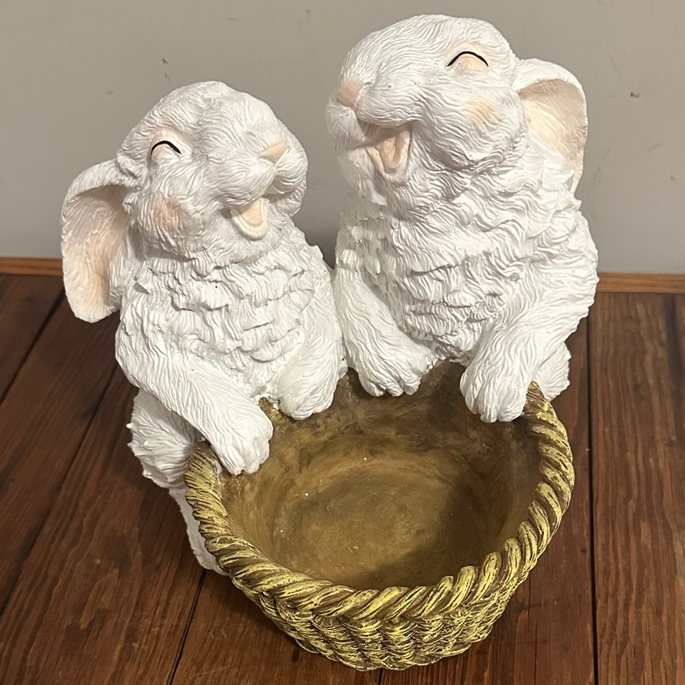 Charming White Rabbit Figurine Set - Picture 3 of 11